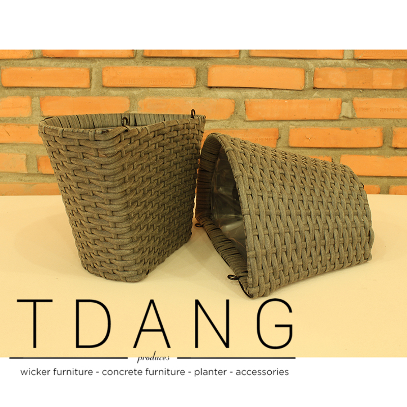 Half Round Resin Wicker Wall Basket Tdw016