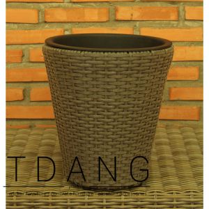 Round Wicker Planter With Plastic Pot (TDW031)