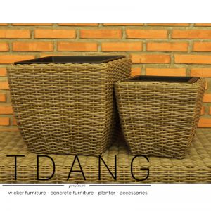 2 Piece Square Low Wicker Patio Decor Planter Set (TDW049)