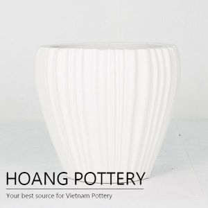 Tapered round tube planters