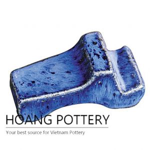 Simple ceramic pot feet