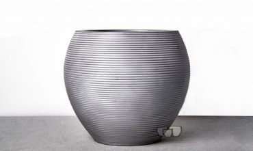 THE UNIQUE FEATURES OF CEMENT PLANTERS IN INTERIOR DECORATION