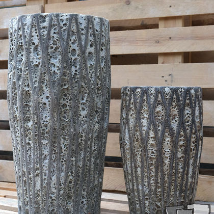 Grey cylinder pot